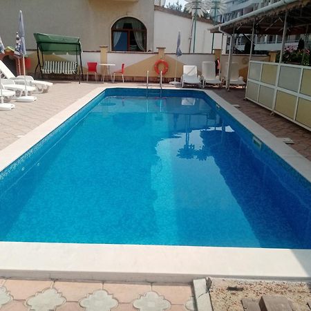 Hotel Palace คราเนโว ภายนอก รูปภาพ