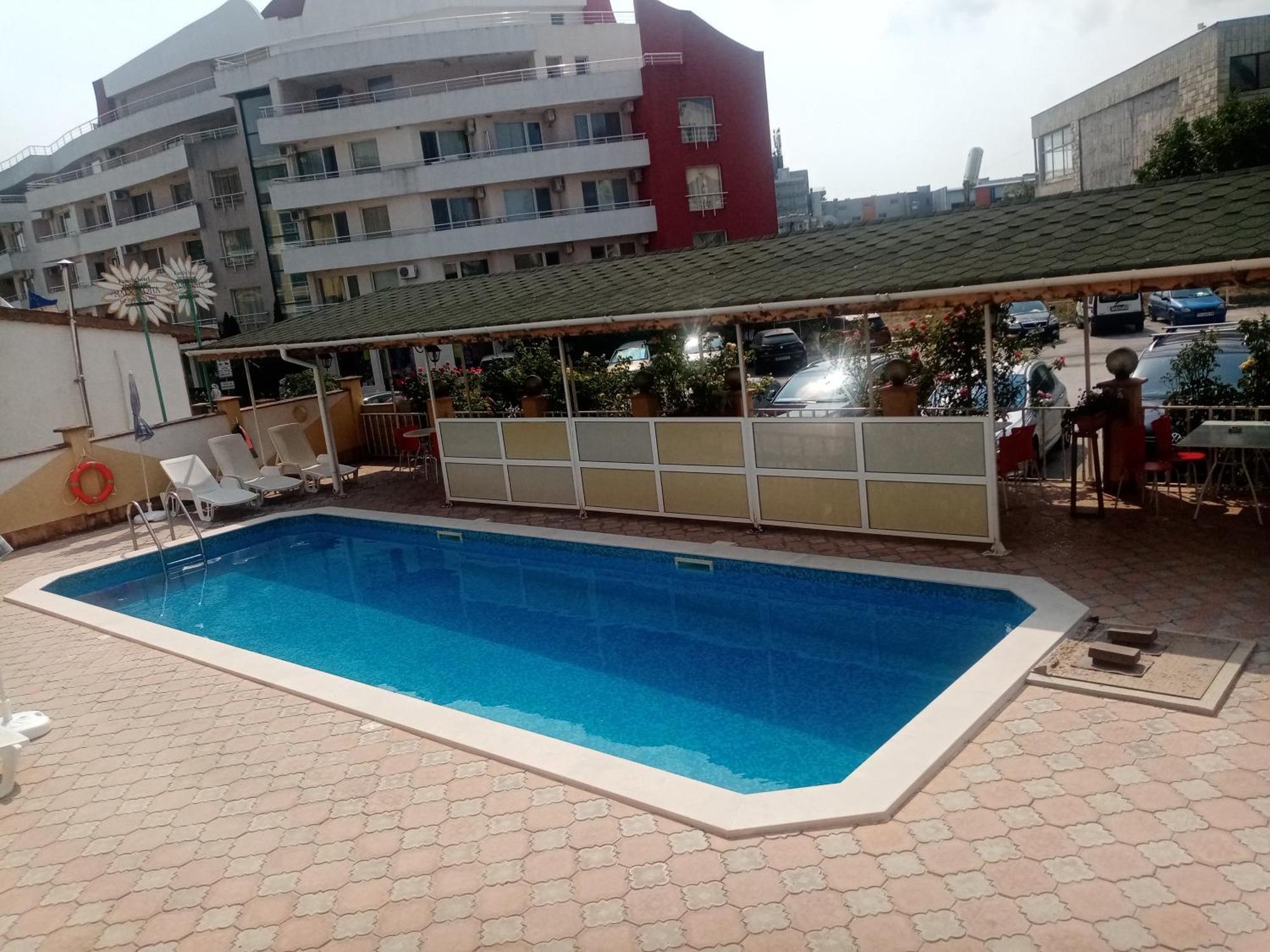Hotel Palace คราเนโว ภายนอก รูปภาพ