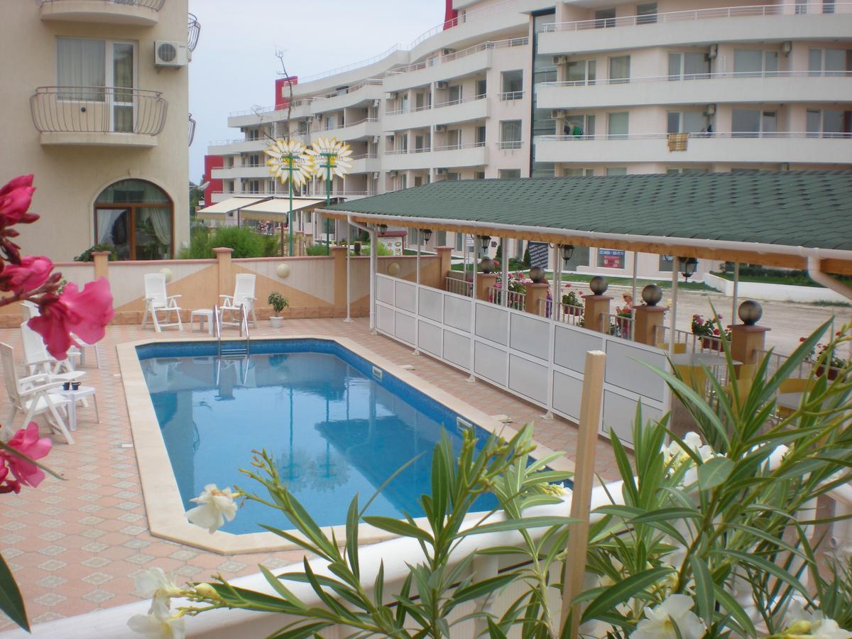 Hotel Palace คราเนโว ภายนอก รูปภาพ