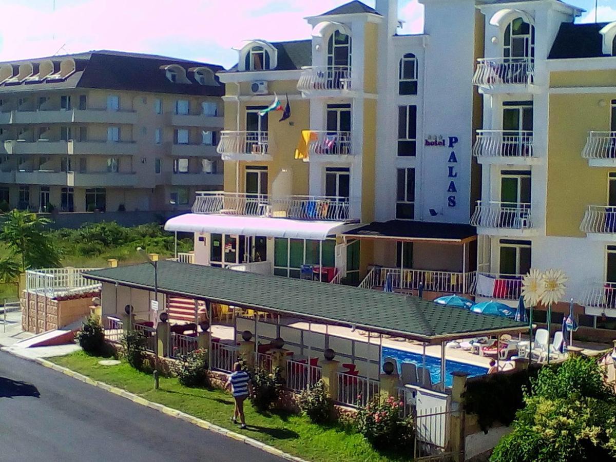 Hotel Palace คราเนโว ภายนอก รูปภาพ
