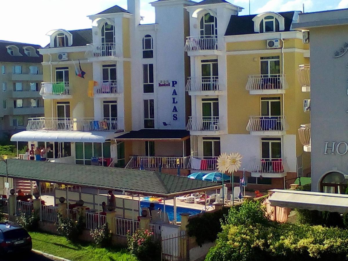 Hotel Palace คราเนโว ภายนอก รูปภาพ